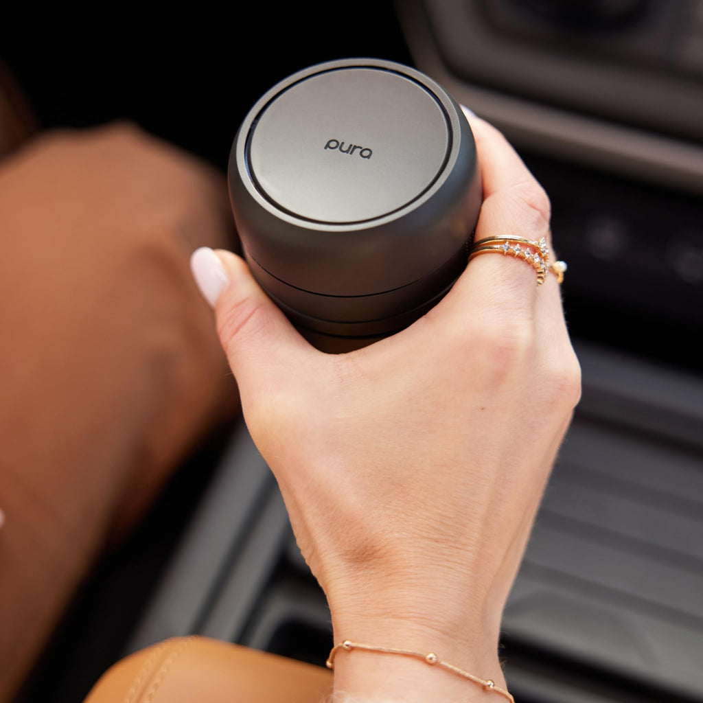 Car Air Freshener Diffuser with Fir, Cedarwood & Sandalwood Scent